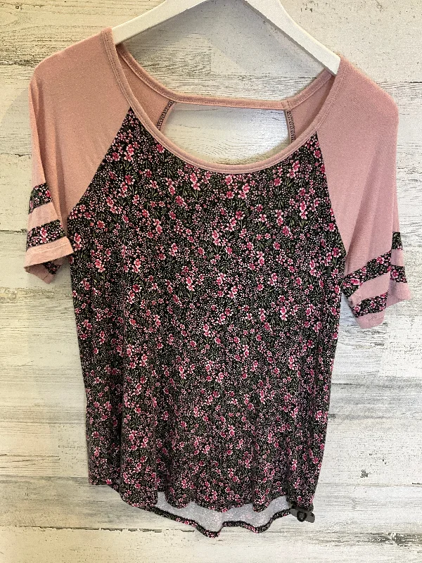 Pink Top Short Sleeve Maurices, Size S