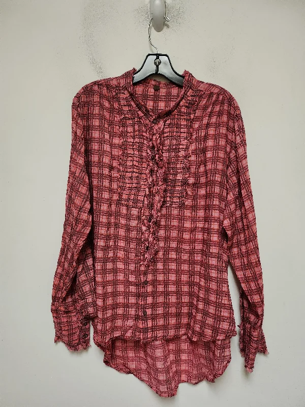 Top Long Sleeve By Free People In Plaid Pattern, Size: M